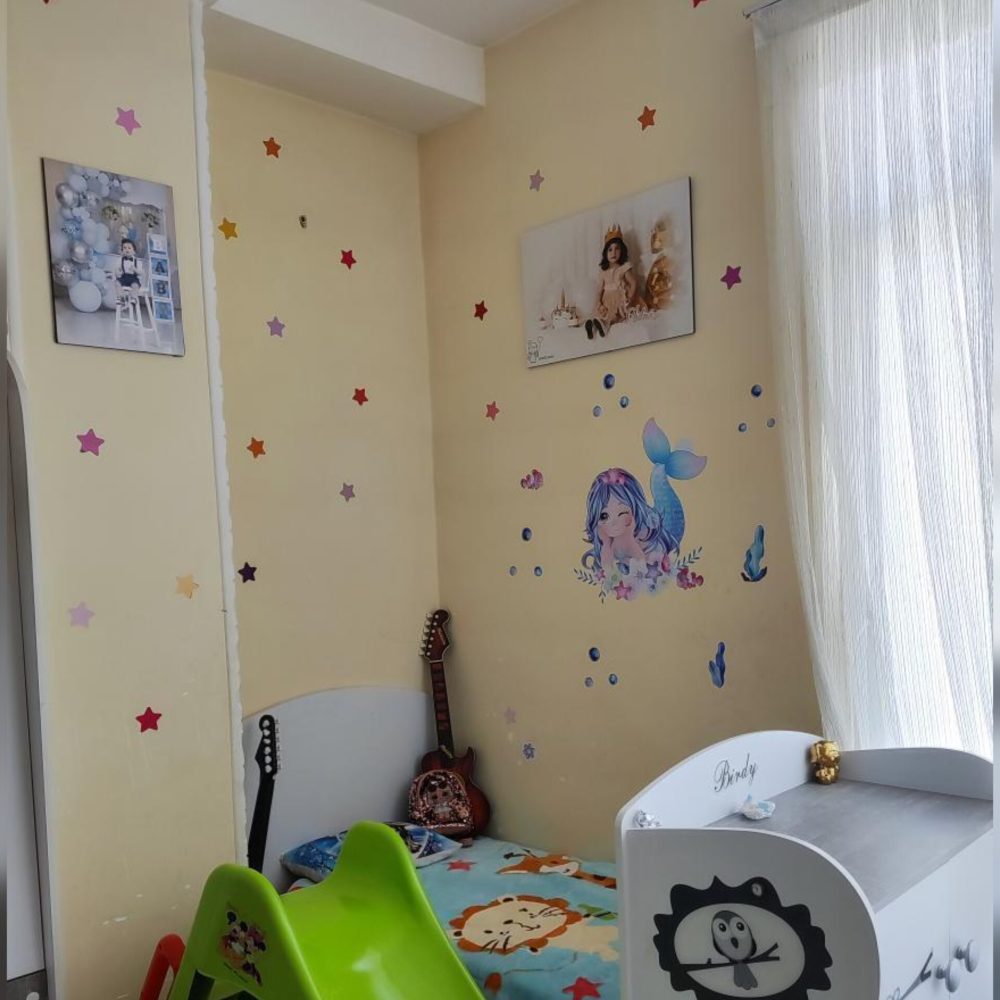 برچسب دیواری پری دریایی چشمک زن کد 1430 - Image 6